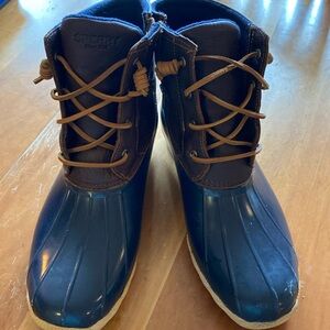 Women’s Sperry Duck boots.  Size 11.